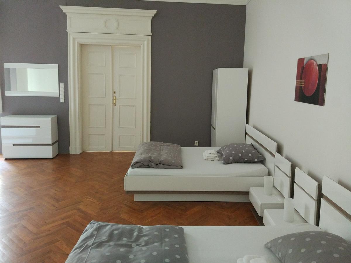 Appartement Tynska 7 *