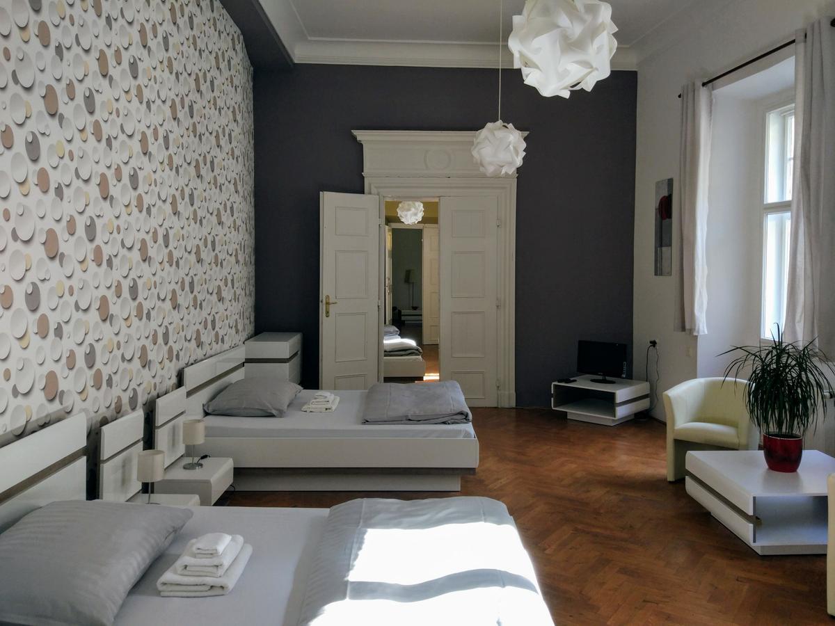 Appartement Tynska 7 *