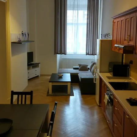 Apartments Tynska 7 Prague Exterior photo