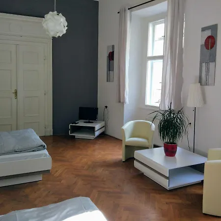Apartments Tynska 7 Prague Exterior photo