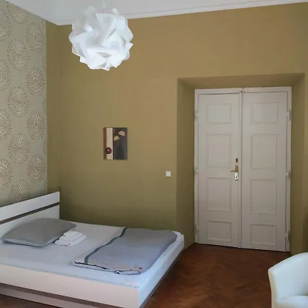 Apartments Tynska 7 Prague Exterior photo